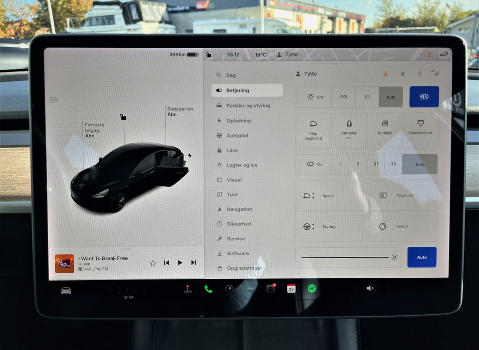 Tesla Model 3 Long Range AWD 4d