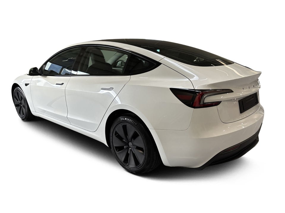 Tesla Model 3 RWD 4d