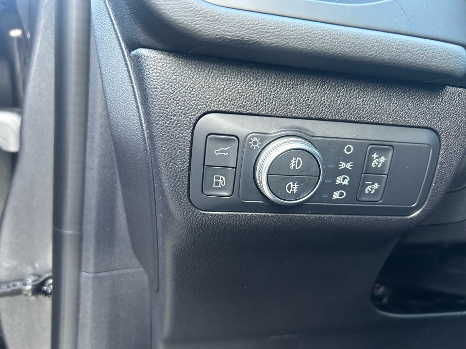 Ford Kuga 2,5 PHEV Vignale CVT 5d