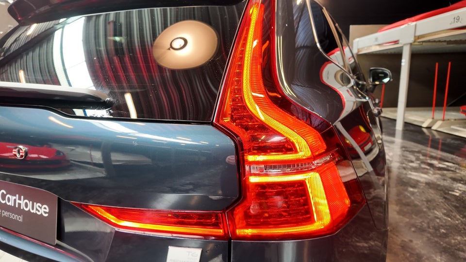 Volvo XC60 2,0 T8 ReCharge Inscription aut. AWD 5d