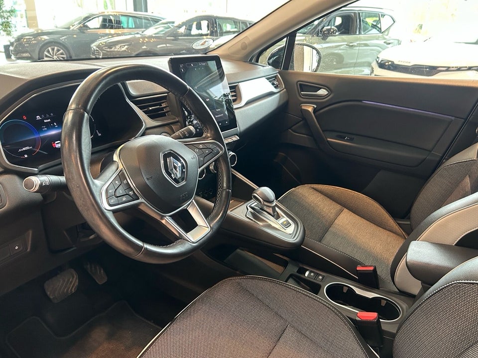 Renault Captur 1,6 E-Tech Intens 5d
