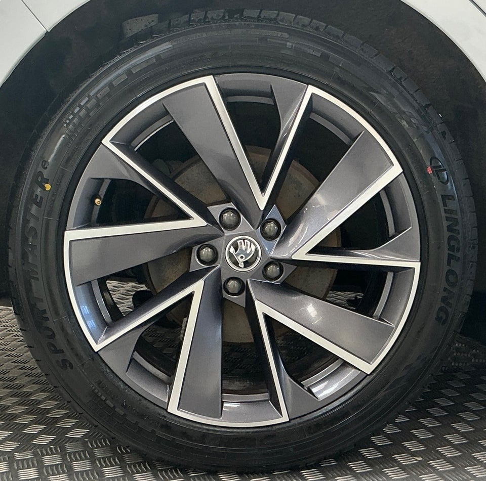 Skoda Enyaq 60 iV Sportline 5d