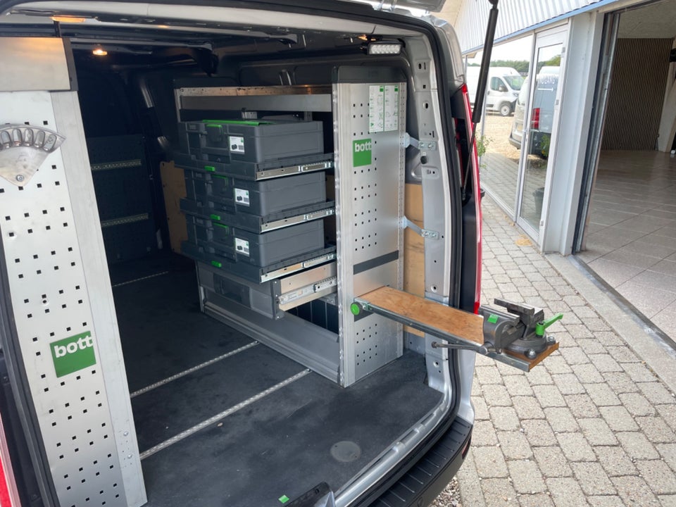 Ford Transit Custom 340 L2 2,0 TDCi 130 Trend