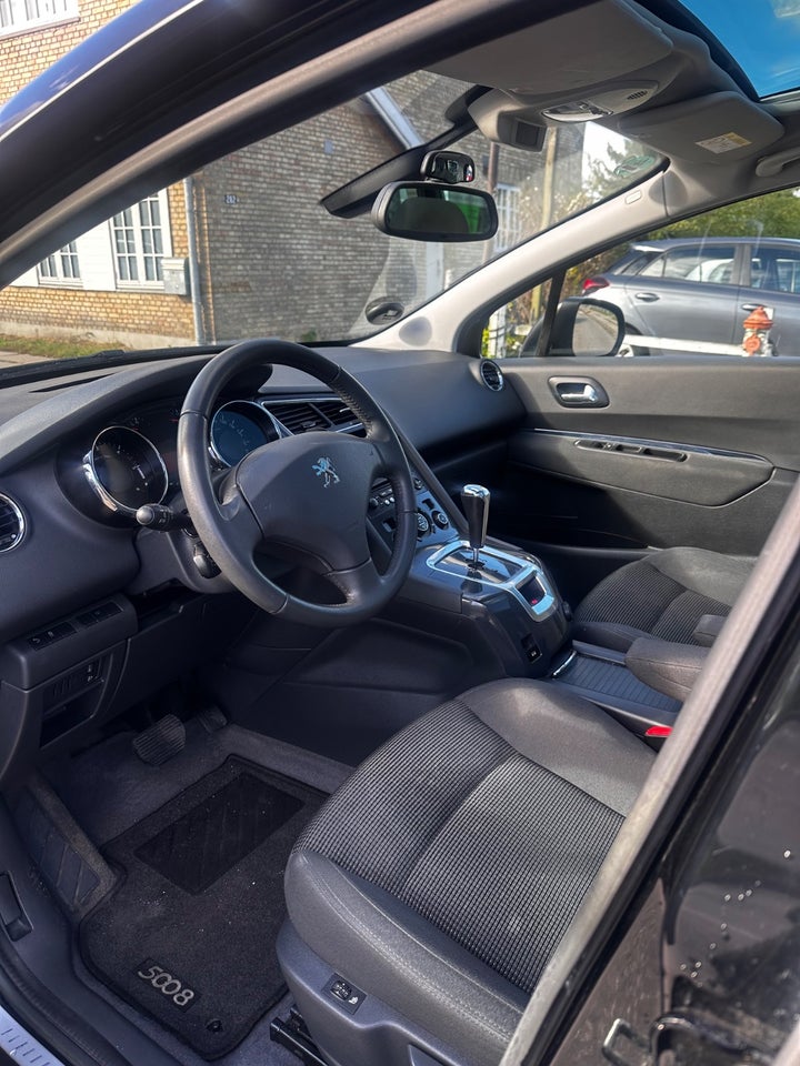Peugeot 5008 1,6 e-HDi 114 Motion+ ESG 7prs 5d