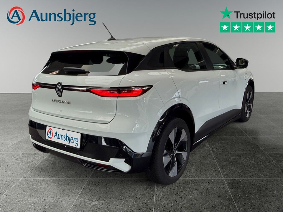Renault Megane E-Tech 40 Equilibre 5d