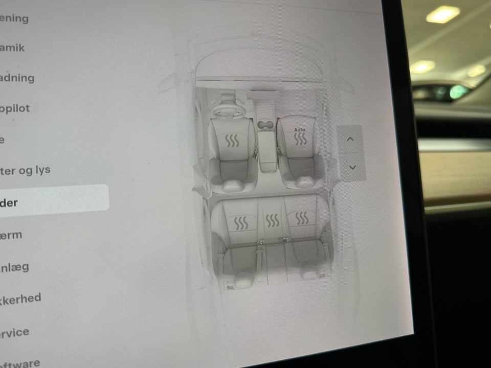 Tesla Model 3 Long Range AWD 4d