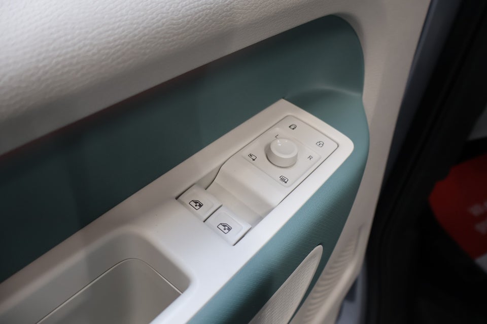 VW ID.Buzz 77 Pro SWB 5d