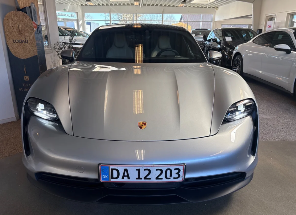 Porsche Taycan 4S Performance+ 4d