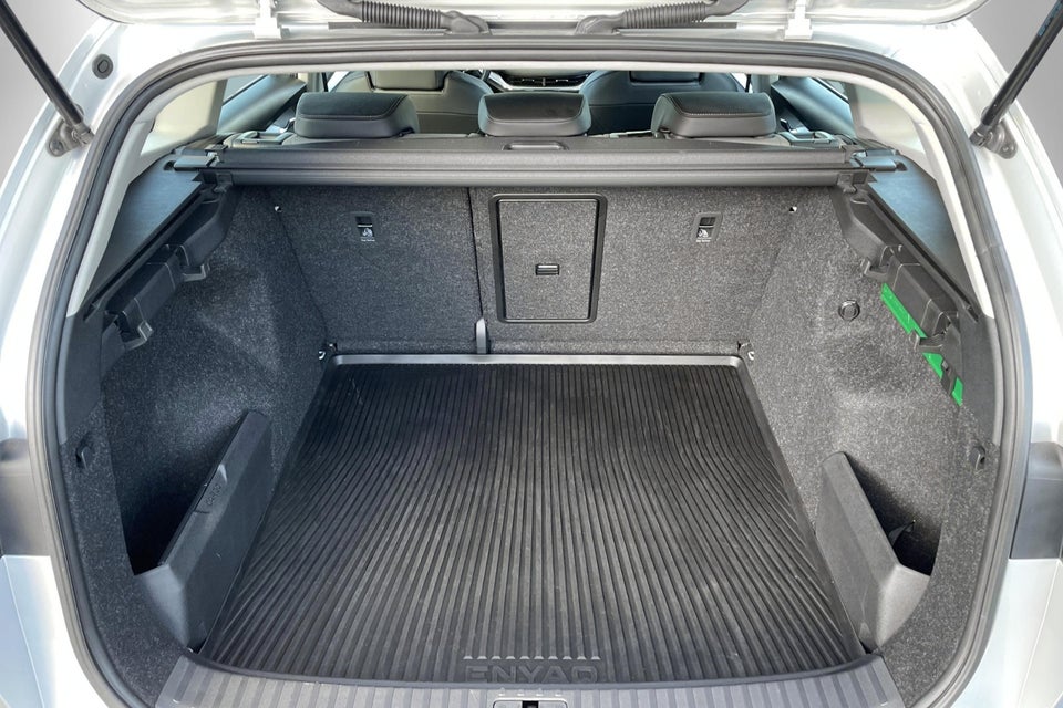 Skoda Enyaq 60 iV Plus 5d