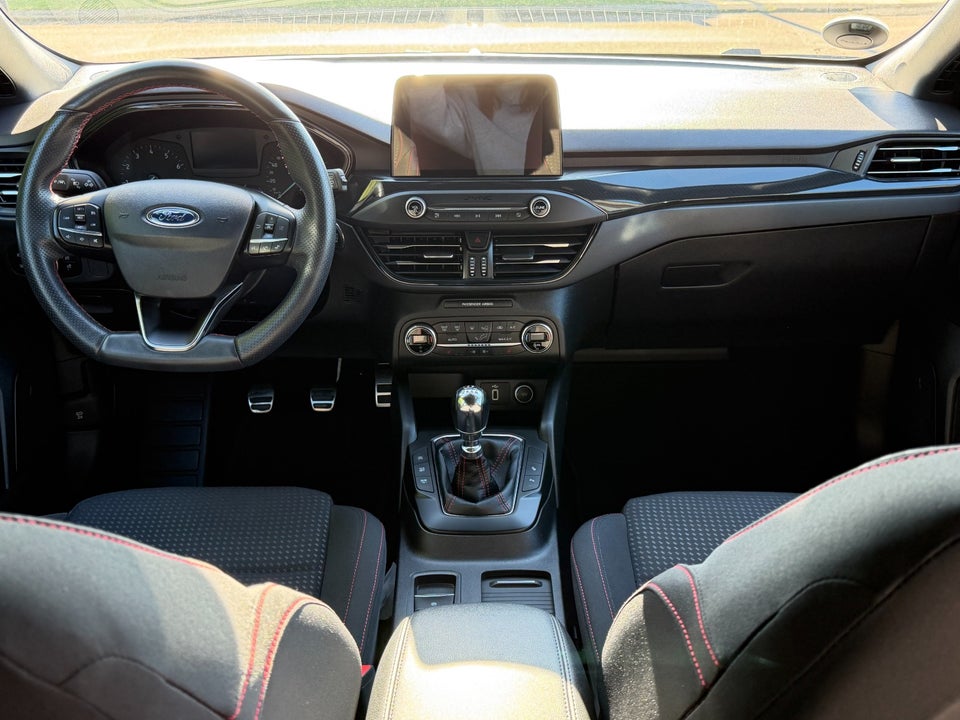 Ford Focus 1,0 EcoBoost ST-Line stc. 5d