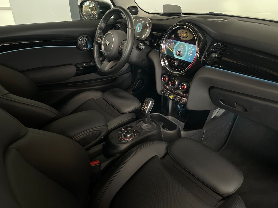 MINI Cooper SE Classic Trim 3d