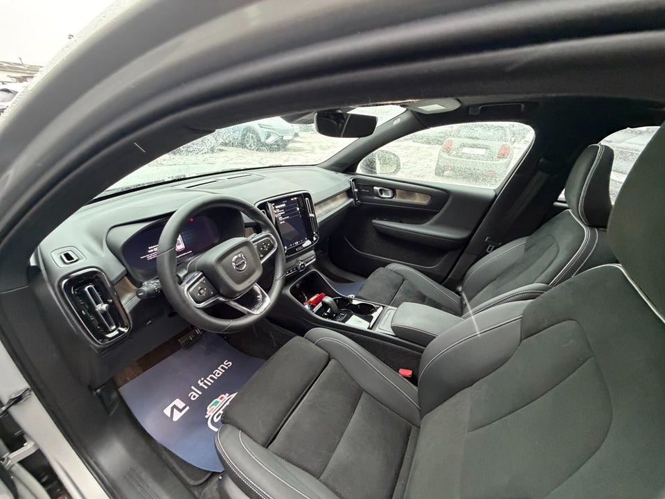 Volvo XC40 ReCharge Extended Range Ultimate 5d