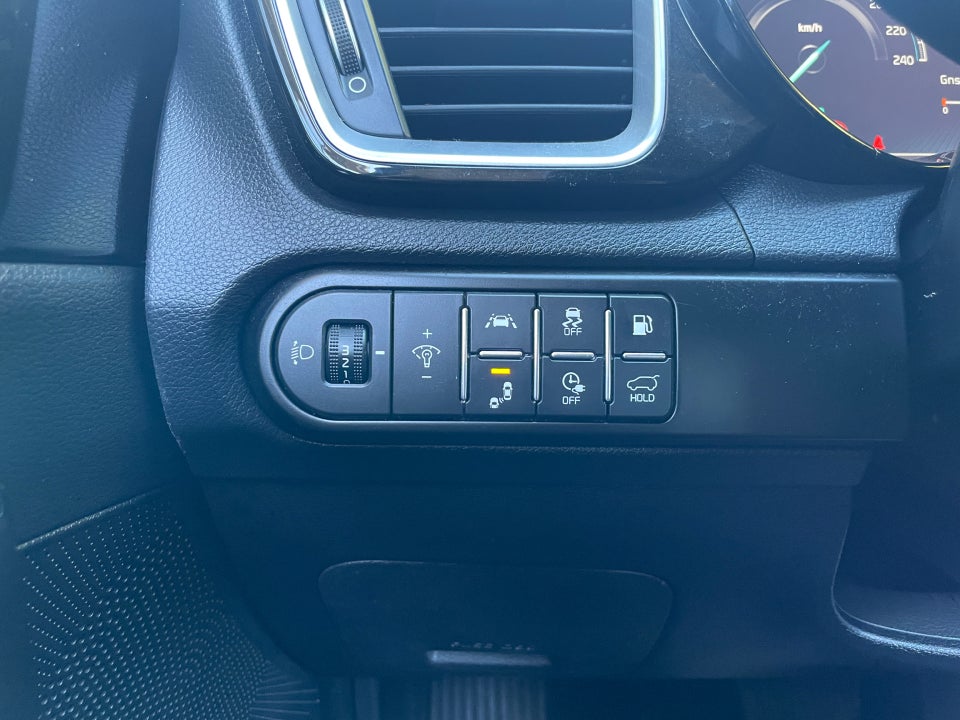 Kia Ceed 1,6 PHEV Upgrade Intro SW DCT 5d