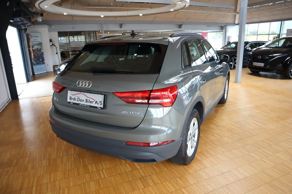 Audi Q3 35 TFSi Advanced Prestige S-tr. 5d