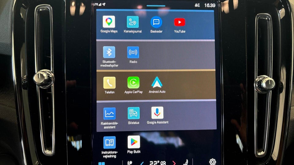 Volvo XC40 ReCharge Extended Range Plus 5d