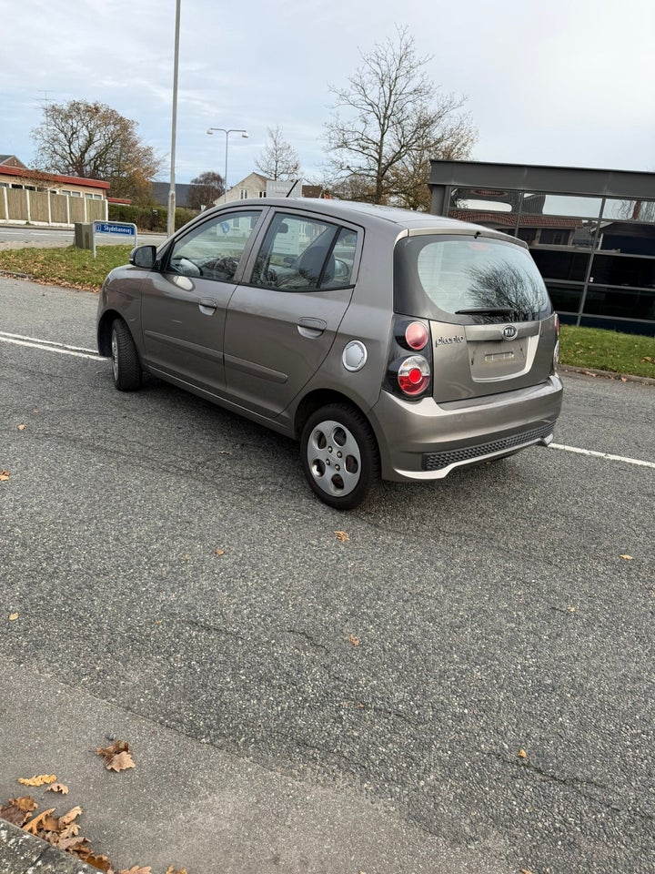 Kia Picanto 1,1 Active 5d