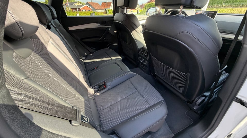 Audi Q5 40 TDi S-line Midnight Edition quattro S-tr. 5d