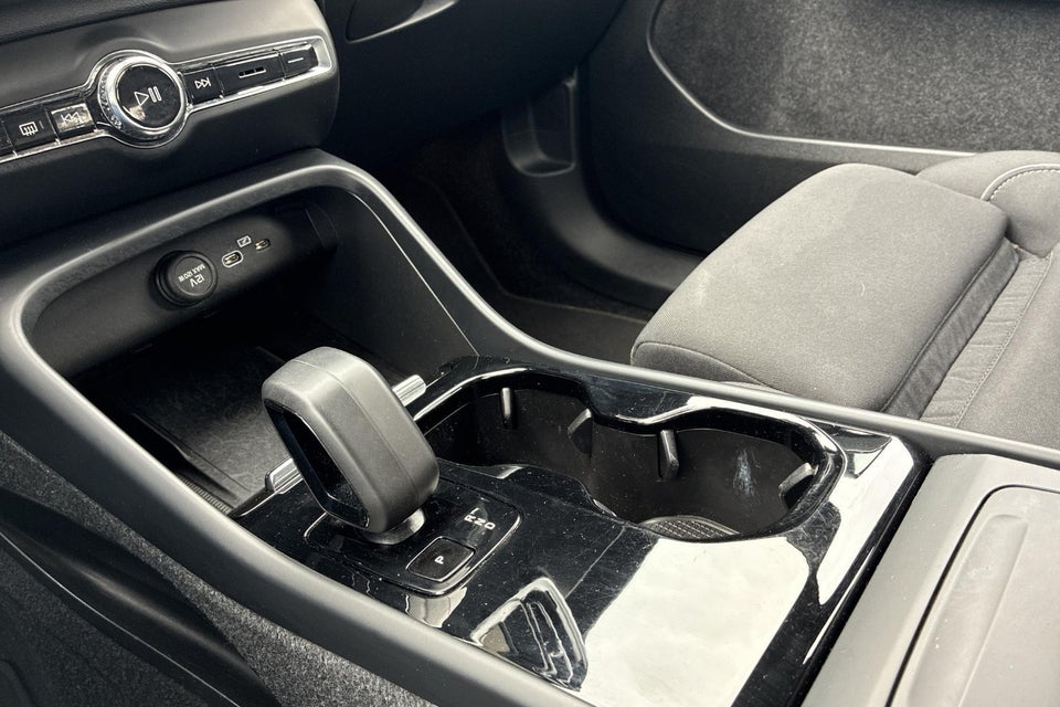 Volvo XC40 ReCharge Extended Range Core 5d