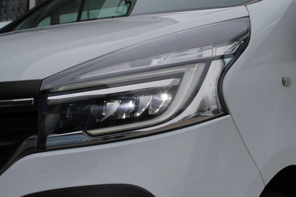 Renault Trafic T29 2,0 dCi 120 L2H1