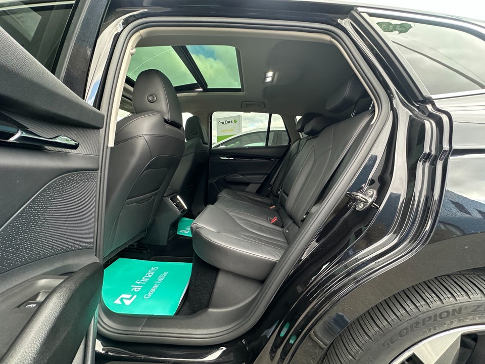 Skoda Enyaq 80 iV Suite 5d