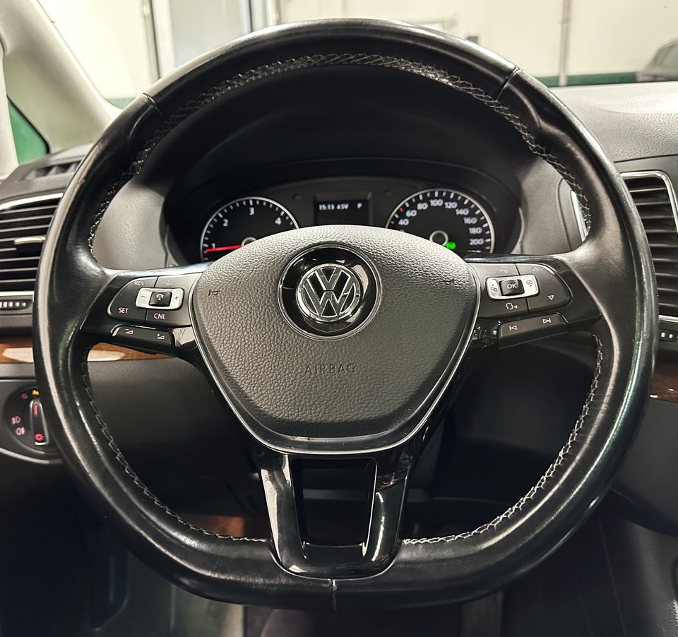 VW Sharan 2,0 TDi 184 Highlline DSG 7prs 5d