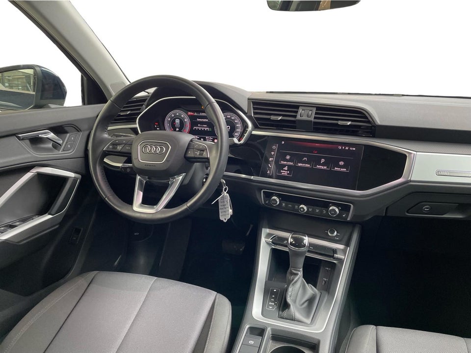 Audi Q3 35 TFSi Advanced Prestige S-tr. 5d