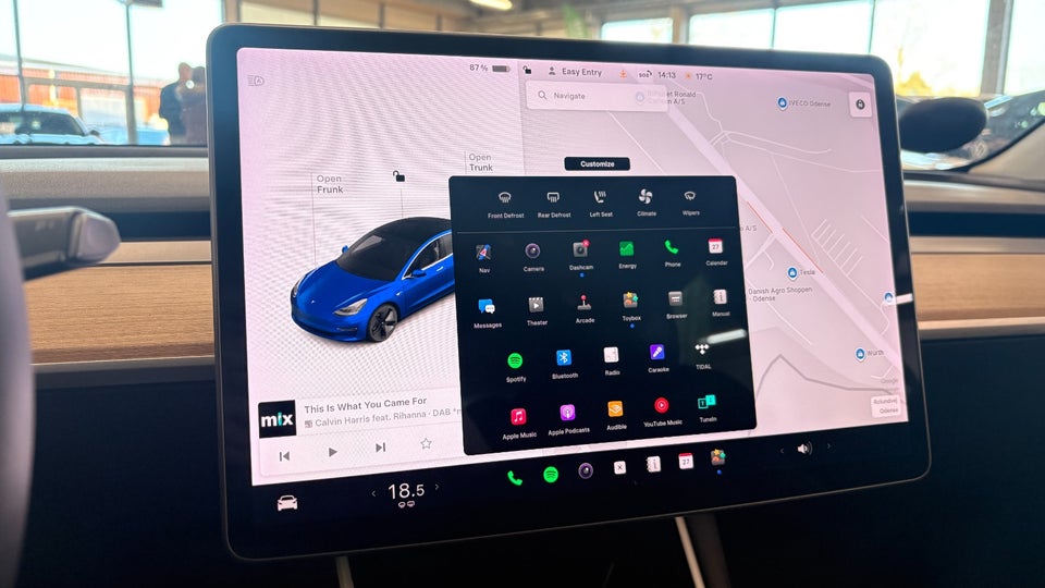 Tesla Model 3 Standard Range+ RWD 4d