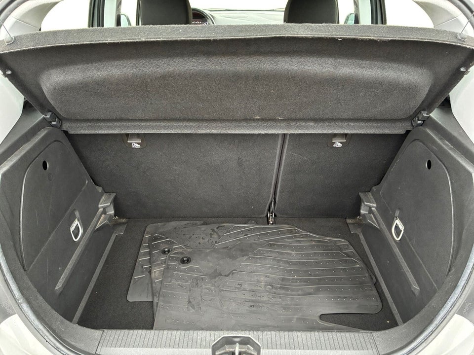 Opel Corsa 1,4 16V Enjoy 5d