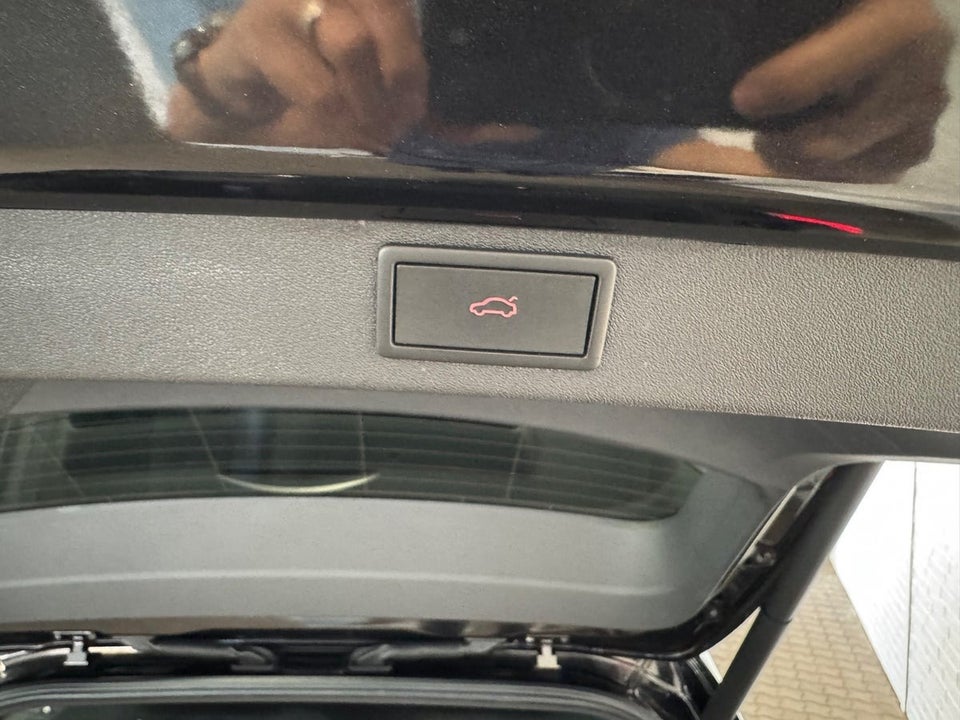 Skoda Enyaq 60 iV Founders Edition 5d