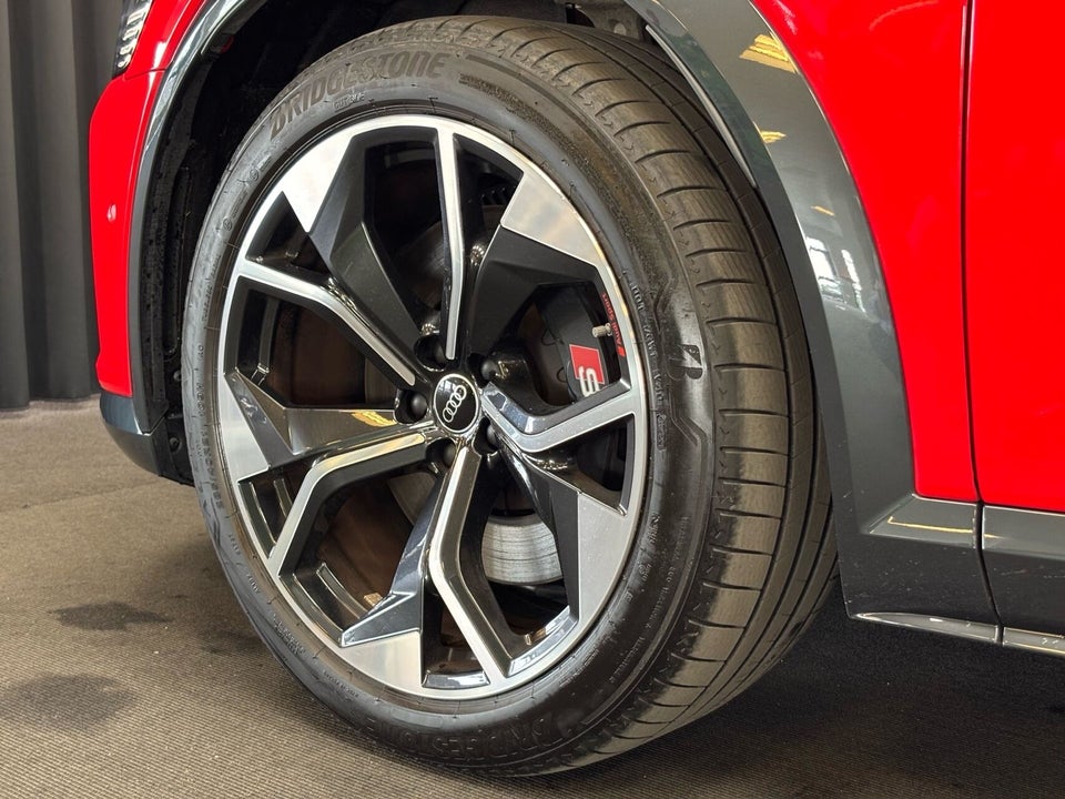 Audi SQ8 e-tron Sportback quattro 5d