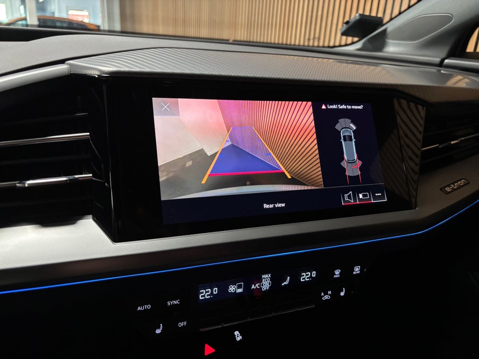 Audi Q4 e-tron 40 Advanced 5d