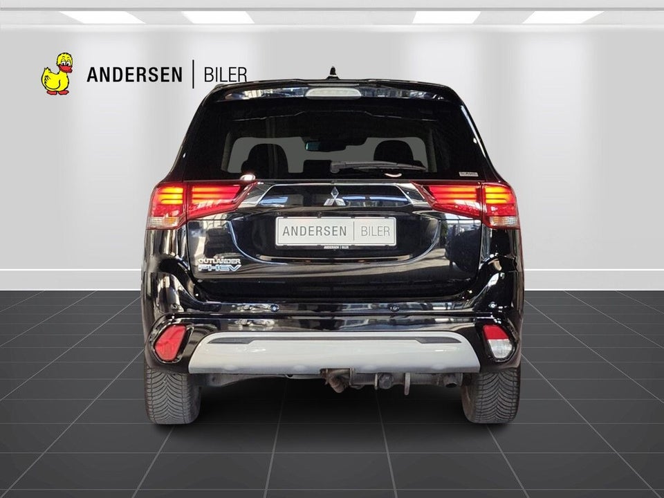 Mitsubishi Outlander 2,4 PHEV Limited CVT 4WD 5d