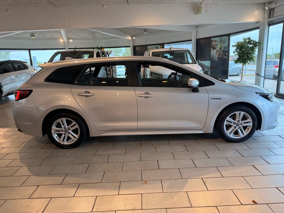 Toyota Corolla 2,0 Hybrid H3 Smart Touring Sports MDS 5d