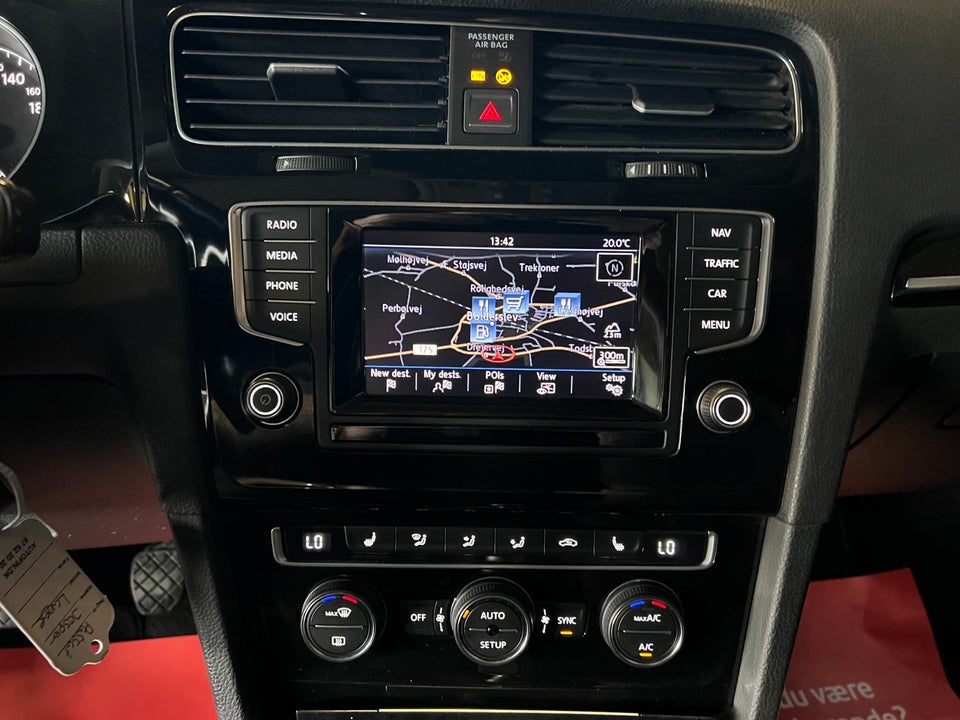 VW Golf VII 2,0 TDi 150 Highline Variant BMT 5d