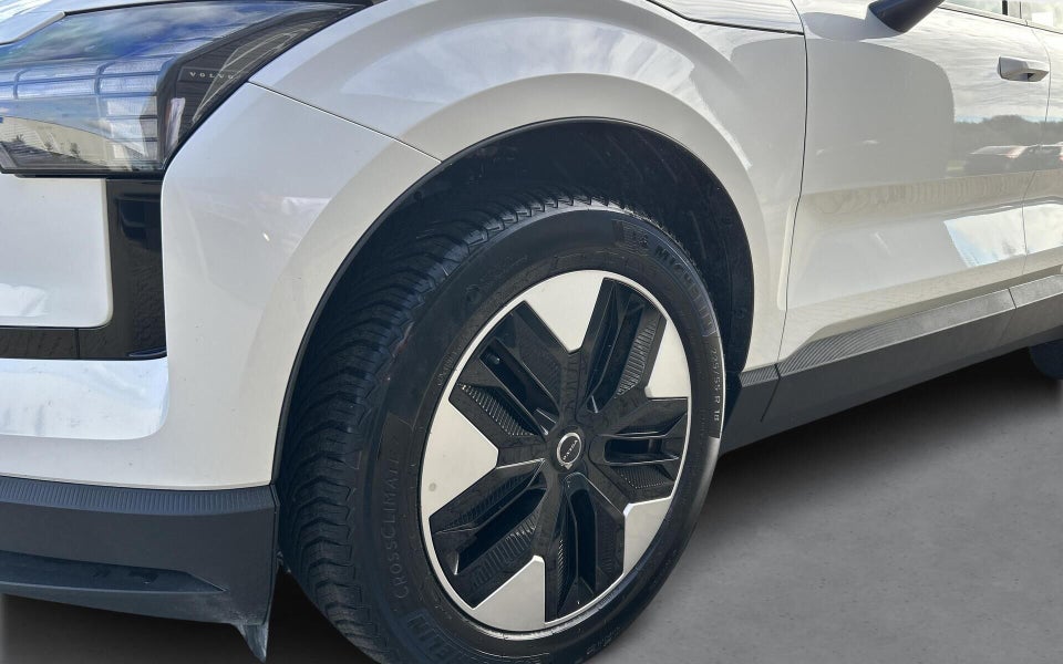 Volvo EX30 Extended Range Core 5d