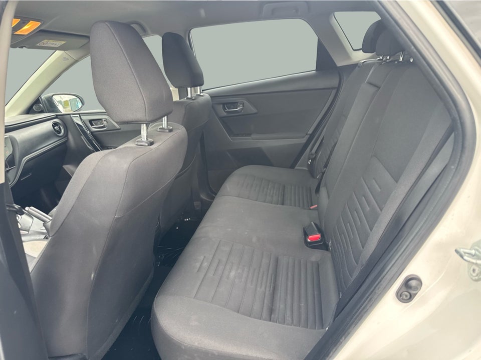 Toyota Auris 1,8 Hybrid H2 CVT 5d
