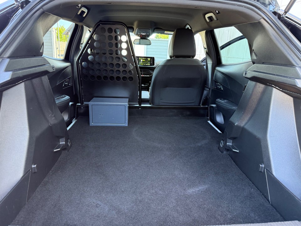 Peugeot 2008 1,2 PureTech 130 Allure Pack EAT8 Van 5d