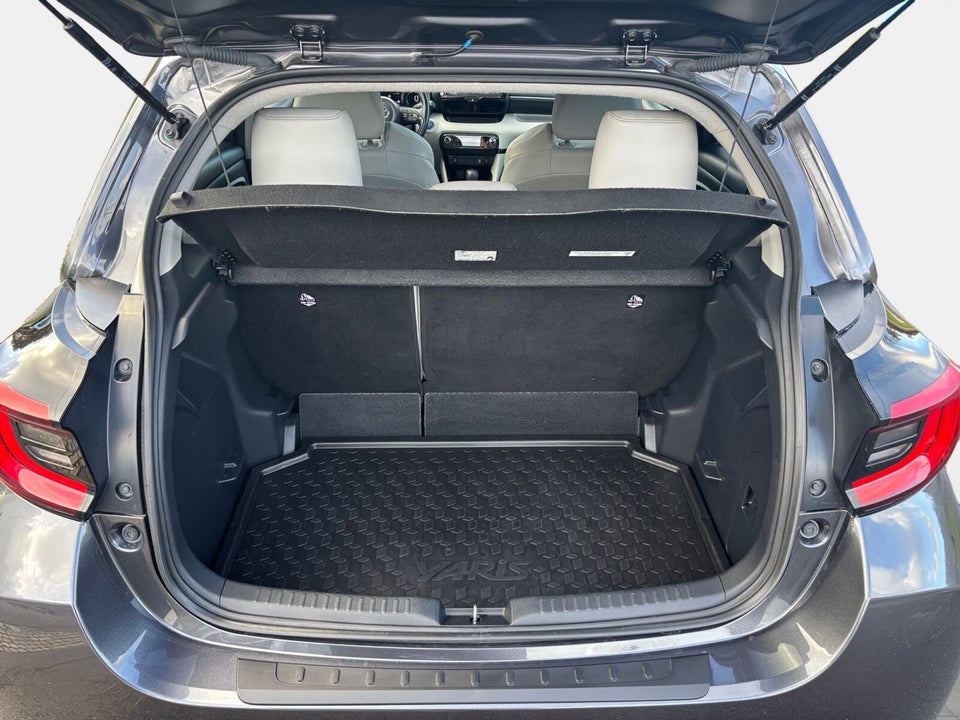 Toyota Yaris 1,5 Hybrid Elegant e-CVT 5d