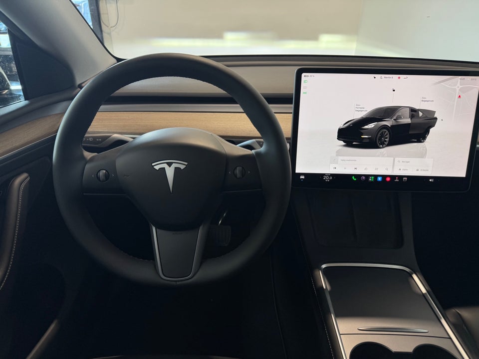 Tesla Model Y Long Range AWD 5d