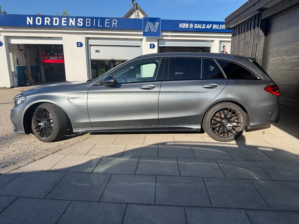 Mercedes C63 4,0 AMG stc. aut. 5d
