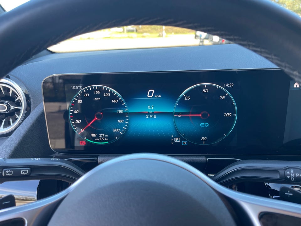 Mercedes EQA250 Progressive 5d
