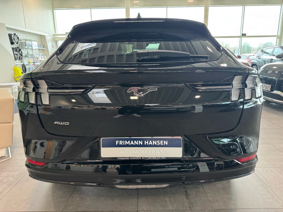 Ford Mustang Mach-E 98 Premium Extended Range AWD 5d