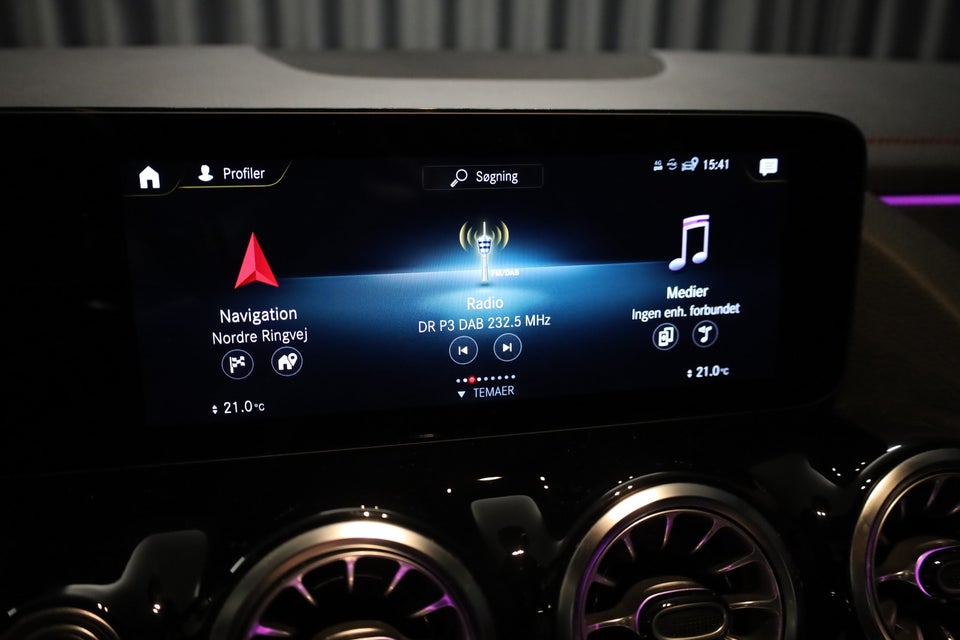 Mercedes EQA300 AMG Line 4Matic 5d