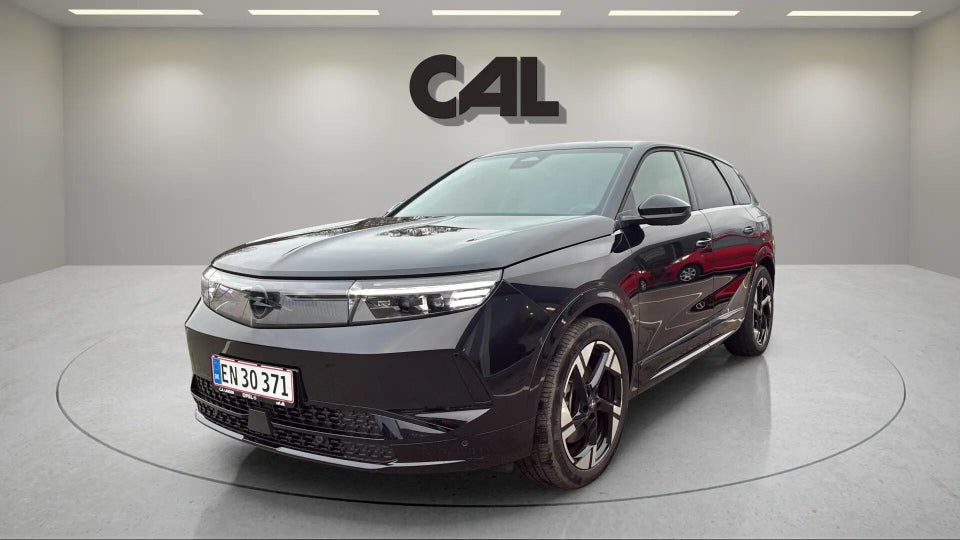 Opel Grandland-e 73 GS Sky 5d