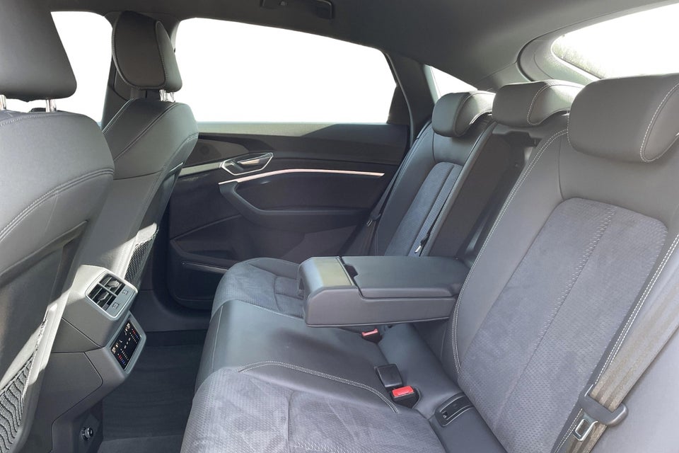 Audi Q8 e-tron 55 S-line Sportback quattro 5d