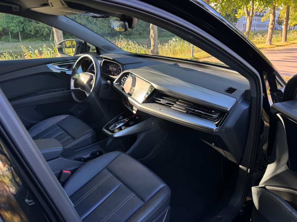 Audi Q4 e-tron 35 Advanced 5d