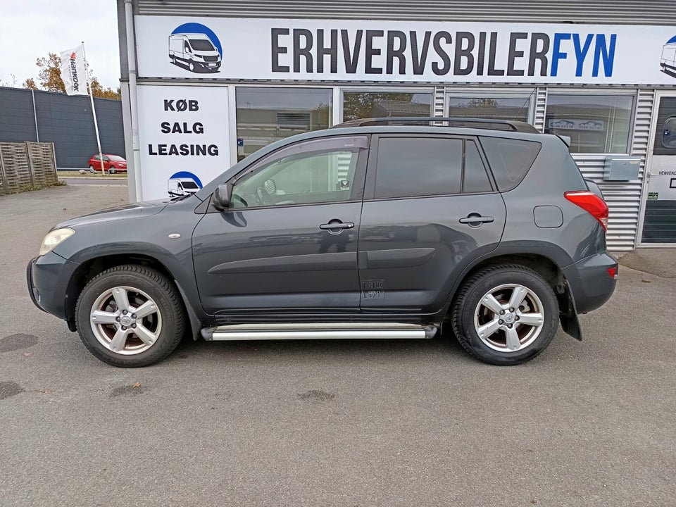 Toyota RAV4 2,0 VVT-i 4x4 Van 5d