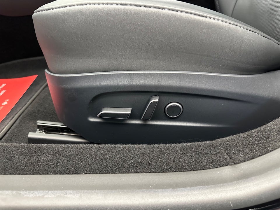 Tesla Model 3 RWD 4d