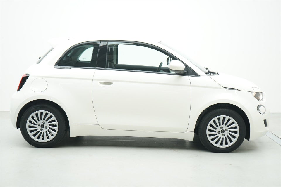 Fiat 500e 42 Icon 3d