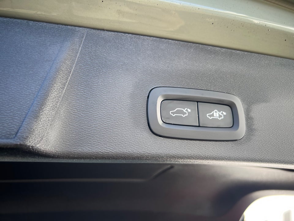 Volvo XC40 P6 ReCharge Ultimate 5d